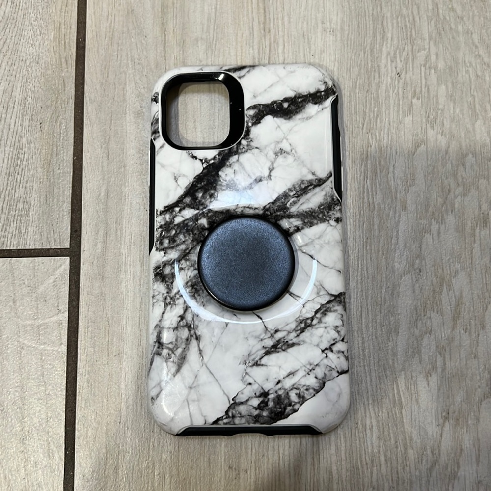 OtterBox Pop Symmetry iPhone 11 Case
